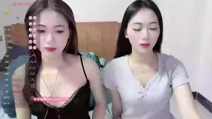Twin-sisters