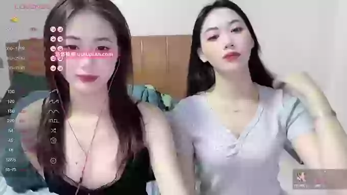 Twin-sisters