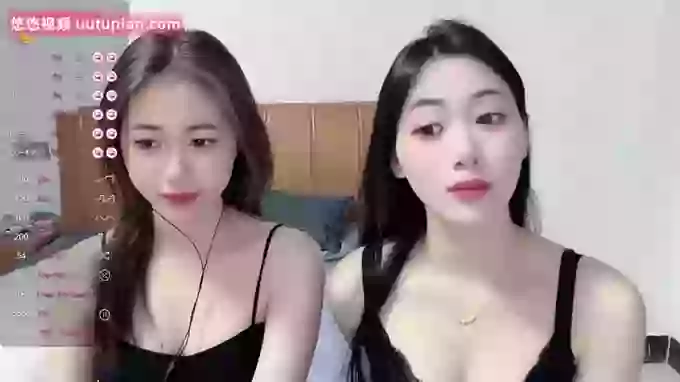 Twin-sisters