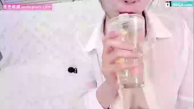Weiwei_mo