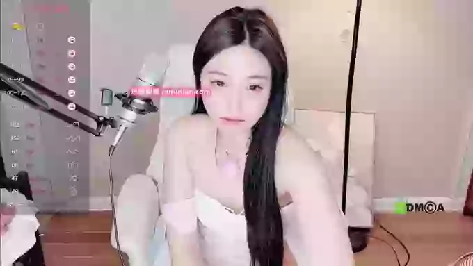 Cieyaiy_1811