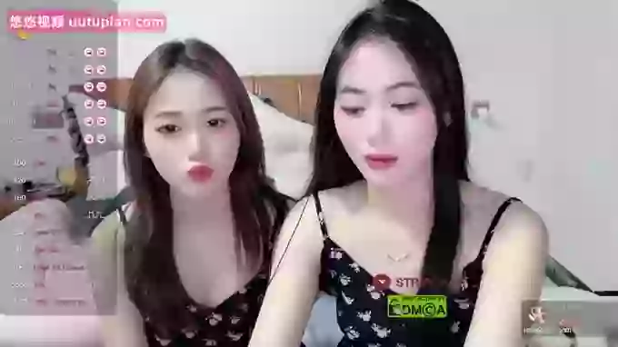 Twin-sisters
