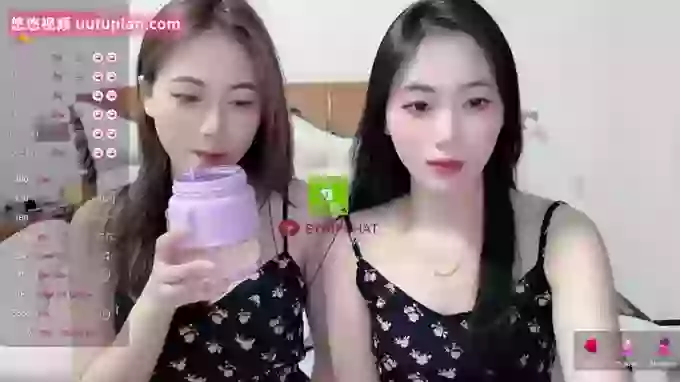 Twin-sisters
