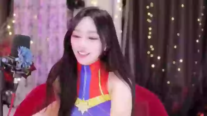 charming_NaNa21