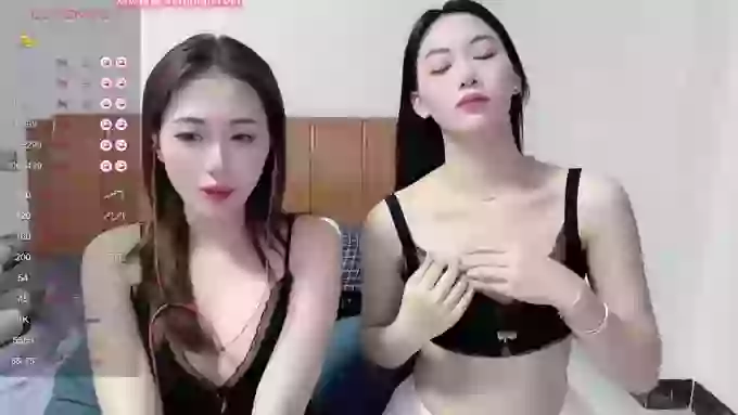 Twin-sisters