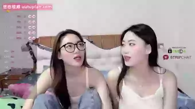 Twin-sisters