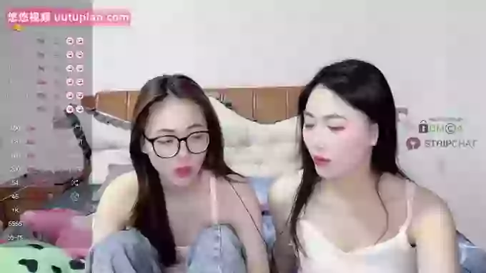 Twin-sisters