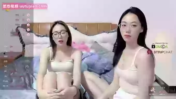 Twin-sisters