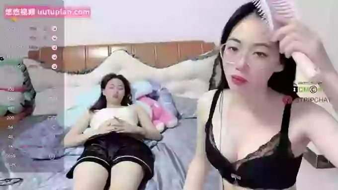 Twin-sisters