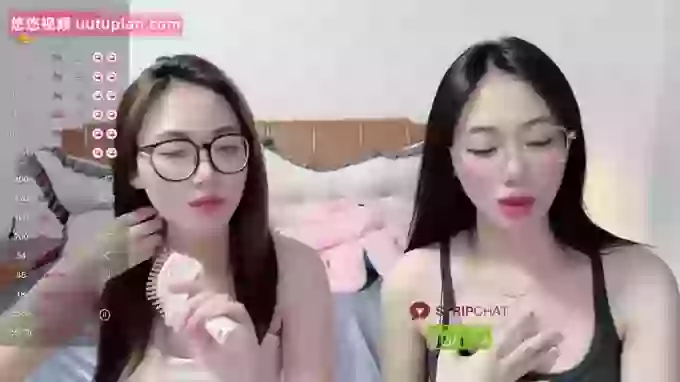 Twin-sisters