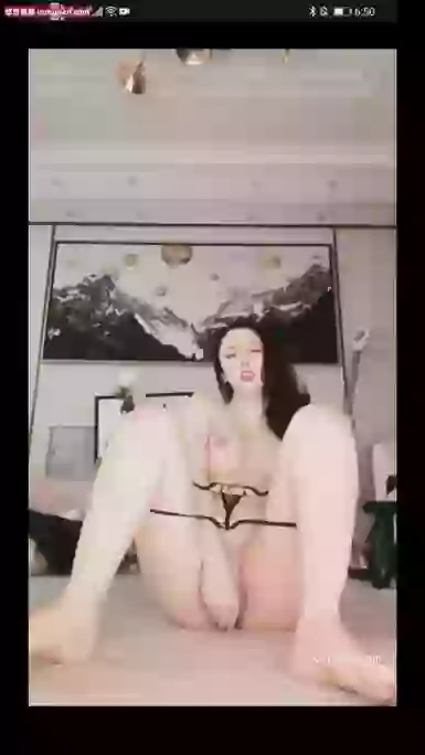 微博-梦菲桐香
