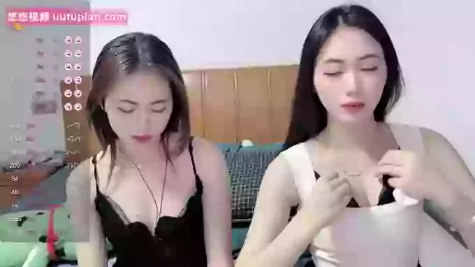 Twin-sisters