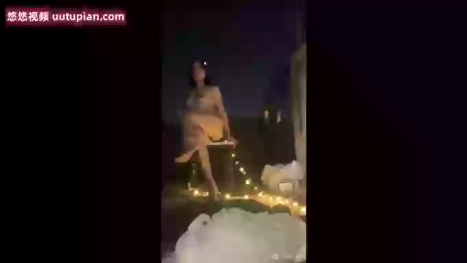 Eliza-E