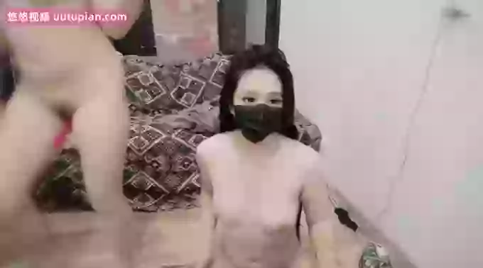 Linh-and-Mei