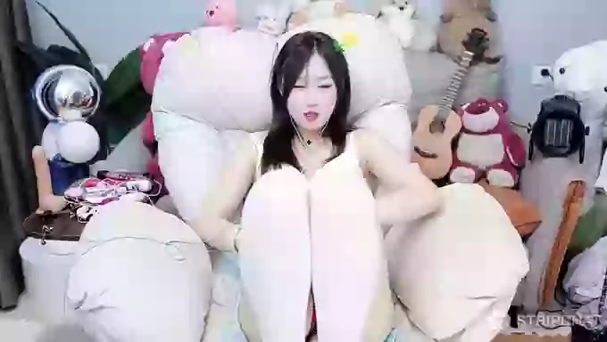 -Xiaoyu-