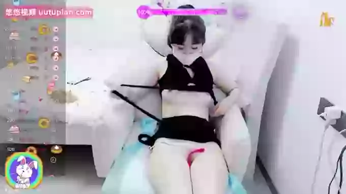Hot-nini20