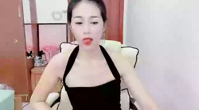 MissTINA_