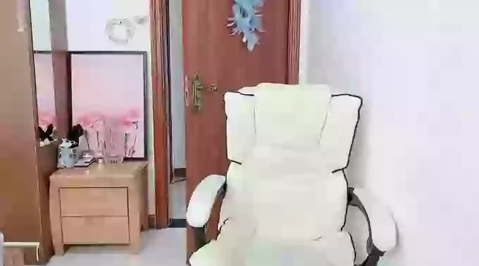 MissTINA_