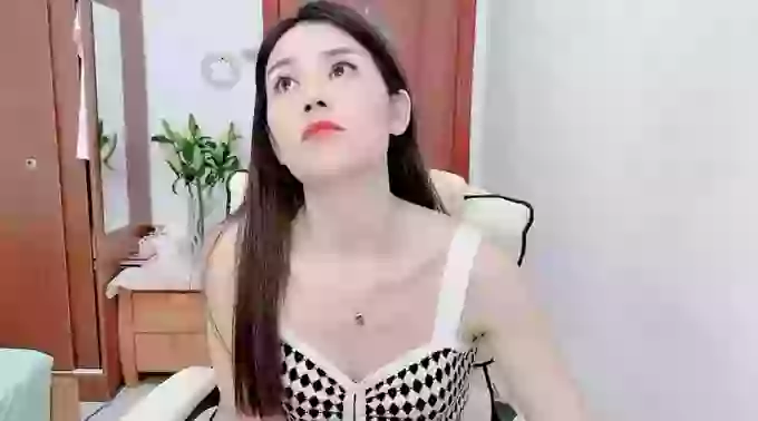 MissTINA_