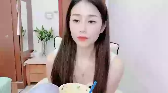 MissTINA_