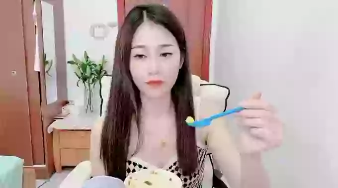 MissTINA_