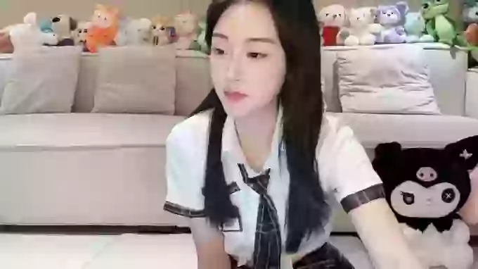 Angela-000
