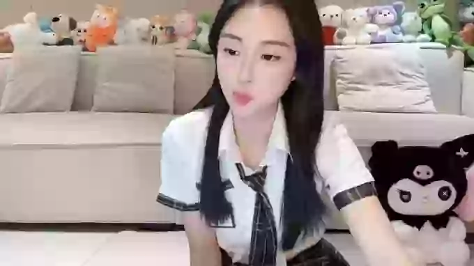 Angela-000