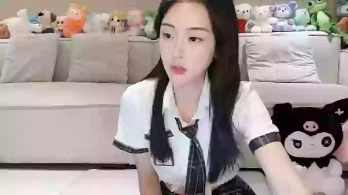 Angela-000