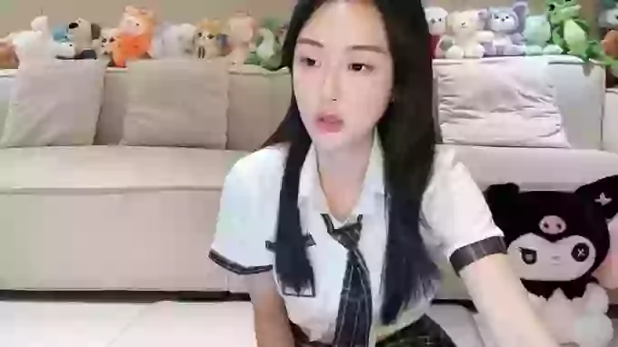 Angela-000