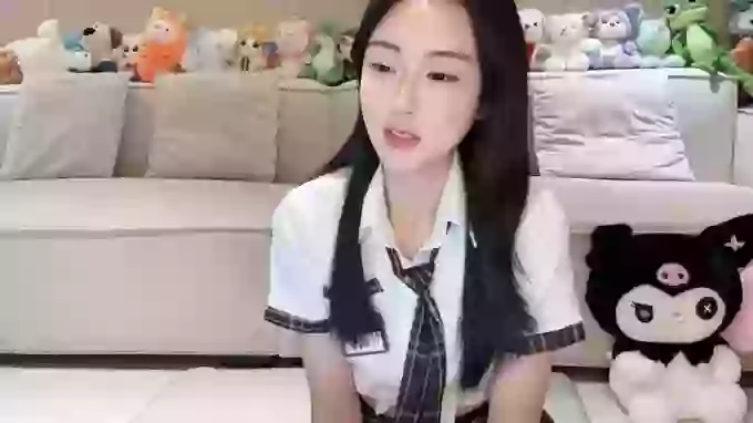Angela-000
