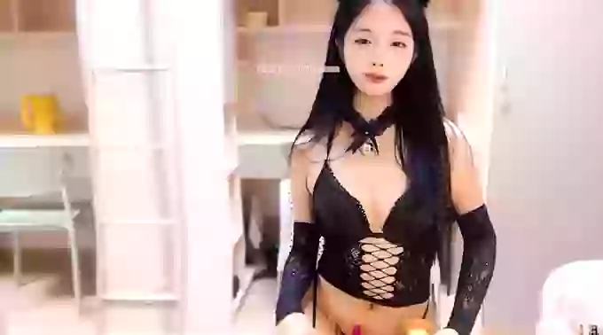 hgfhjftbv