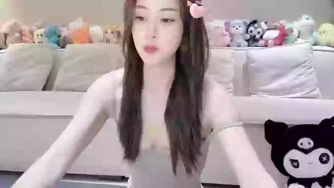 Angela-000