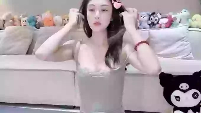 Angela-000