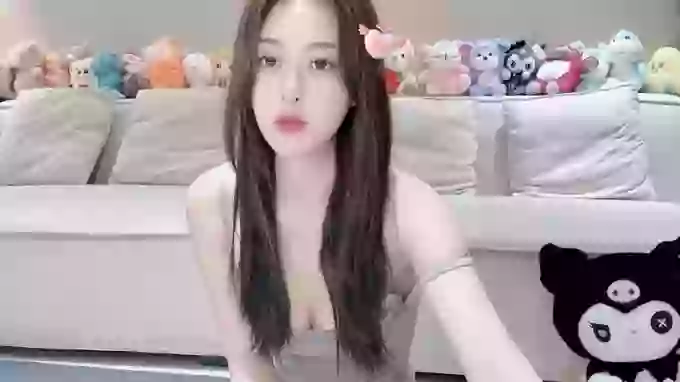 Angela-000