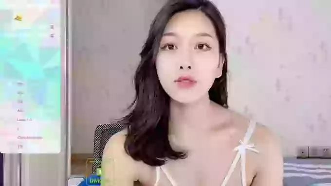 Cora-sexy