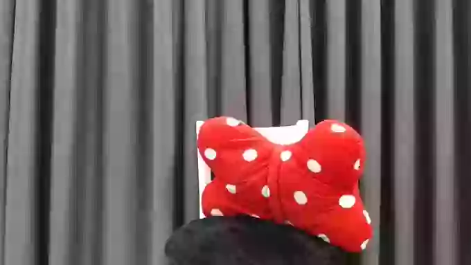 REAL_ANNA_LICK_LICK