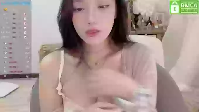 R6yuwe_Anng