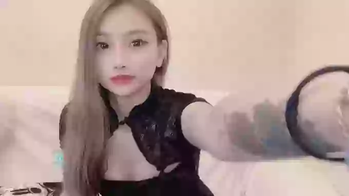 V_Vicky