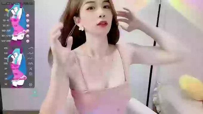Lucy_Top