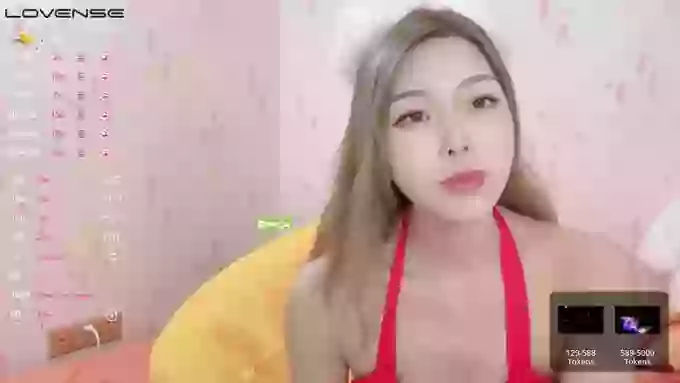 Cora-sexy