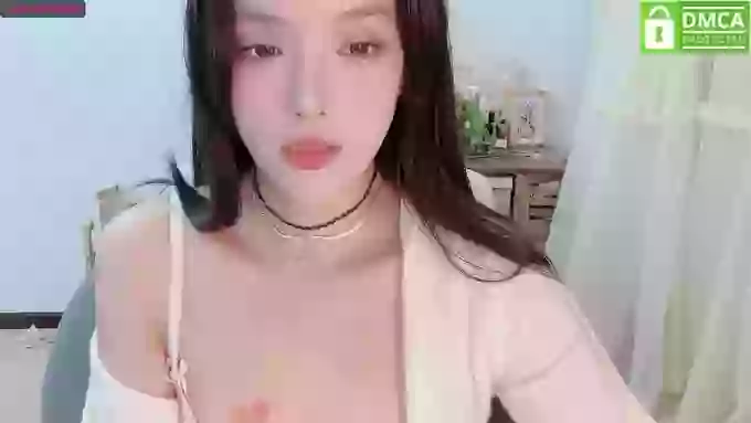 R6yuwe_Anng
