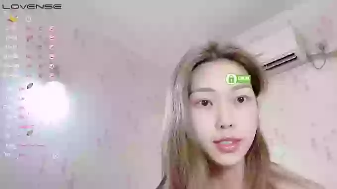Cora-sexy