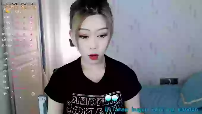 Cora-sexy