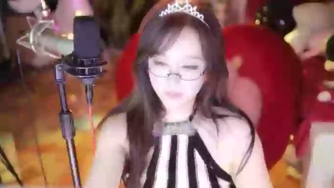 charming_NaNa21
