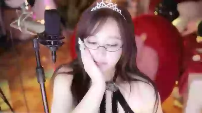 charming_NaNa21
