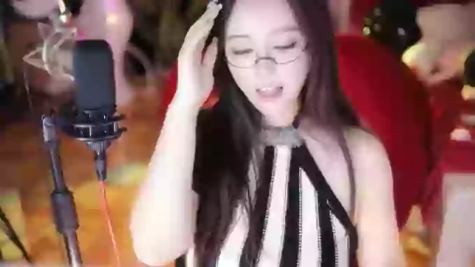 charming_NaNa21