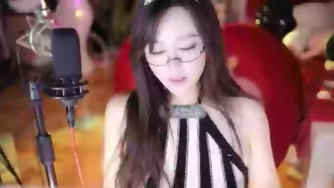 charming_NaNa21