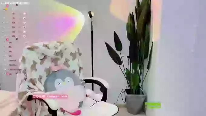 Lucy_Top