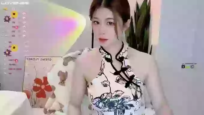 Lucy_Top
