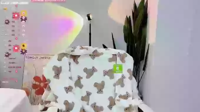 Lucy_Top